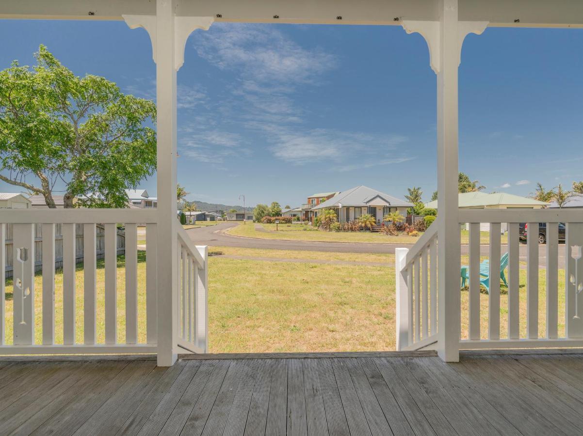 The Doll'S House - Whitianga Holiday Home Buitenkant foto